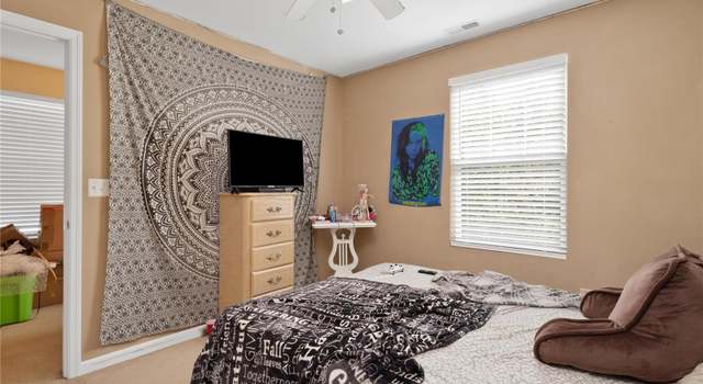 Photo of 2000 Celebration Park Cir, Belleville, IL 62220