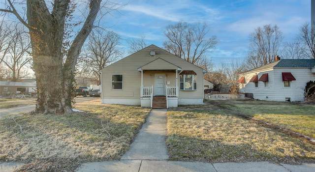 Photo of 837 Pershing Blvd St, East St Louis, IL 62203