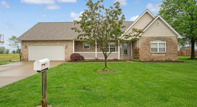 Photo of 1421 Flint St, Red Bud, IL 62278