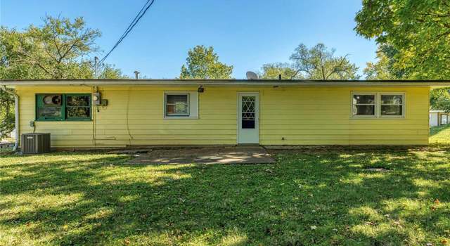 Photo of 27 Redwood Dr, Florissant, MO 63031