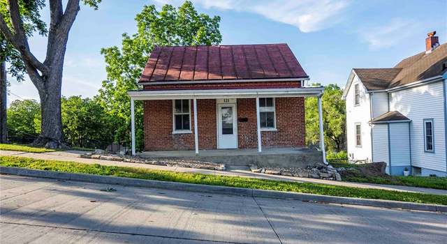 Photo of 121 W 4th St, Hermann, MO 65041