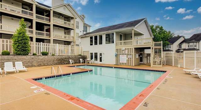 Photo of 1716 Whispering Creek Dr Unit C, Ballwin, MO 63021