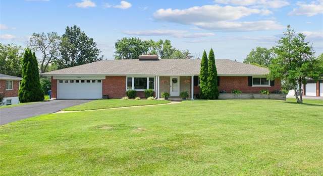 Photo of 10762 Leebur Dr, Saint Louis, MO 63128