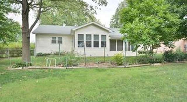 Photo of 1200 Summerwood Dr, St Peters, MO 63376
