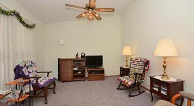 Photo of 1200 Summerwood Dr, St Peters, MO 63376
