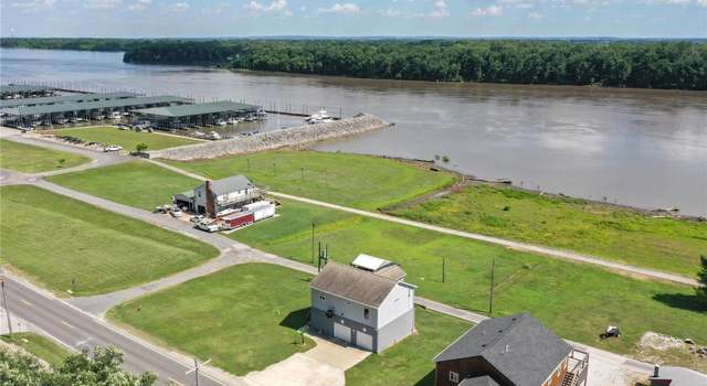 Photo of 711 W Main St, Grafton, IL 62037