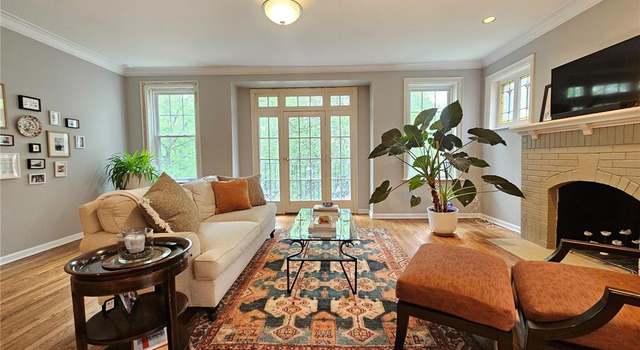 Photo of 6240 Rosebury Ave Unit 2E, Saint Louis, MO 63105