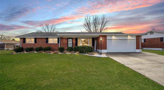Photo of 705 Apricot Dr, St Charles, MO 63301