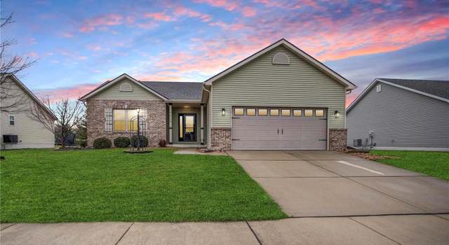 Photo of 7004 Augusta Dr, Glen Carbon, IL 62034