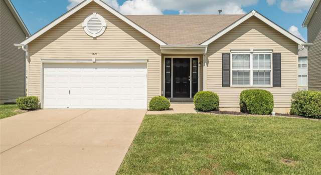 Photo of 1221 Woodgrove Park Dr, O'fallon, MO 63366
