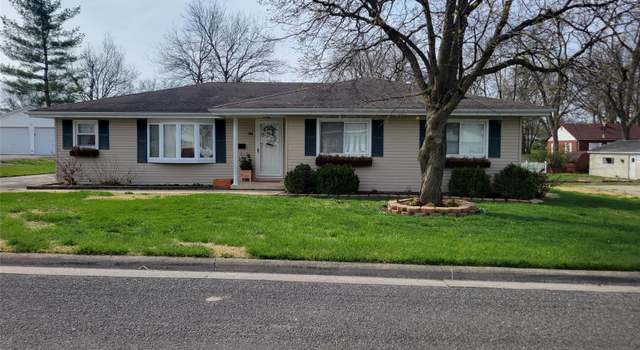Photo of 394 E Alton, Nashville, IL 62263