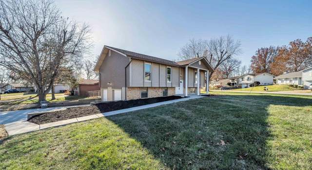 Photo of 1430 Mohican Trl, St Charles, MO 63304