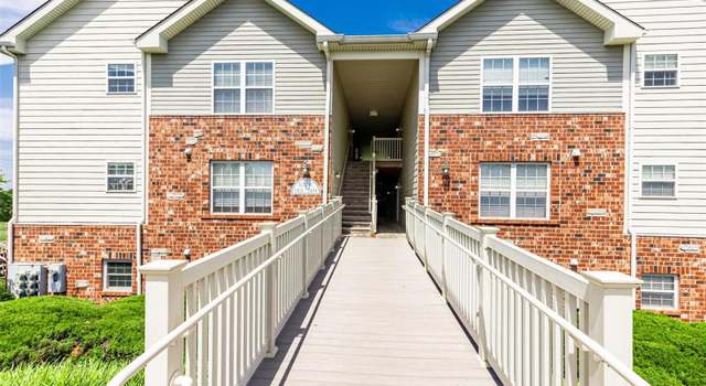 Photo of 1433 Piedmont Cir, St Peters, MO 63304