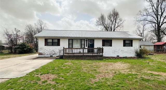 Photo of 307 Hux St, Sikeston, MO 63801