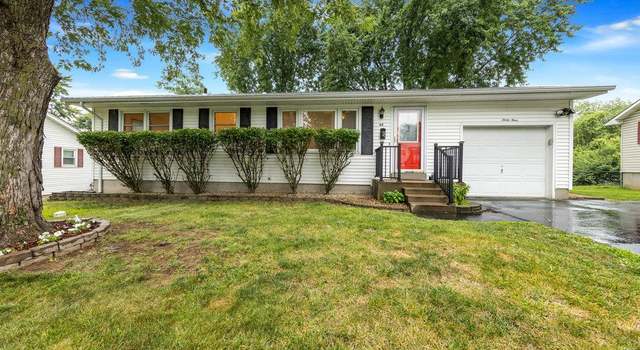 Photo of 69 Oakdale Ave, St Charles, MO 63301