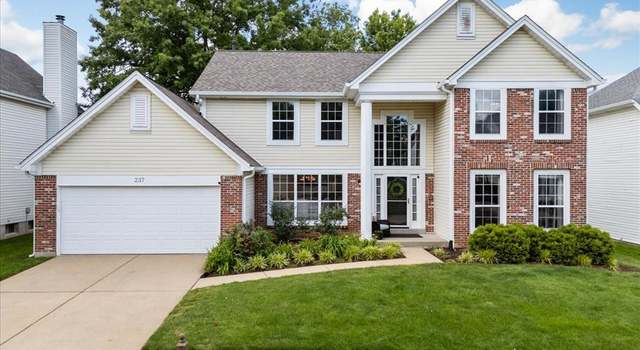 Photo of 237 Dejournet Dr, Chesterfield, MO 63005