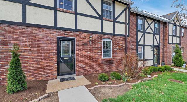 Photo of 1037 Pinegate Dr, St Louis, MO 63122
