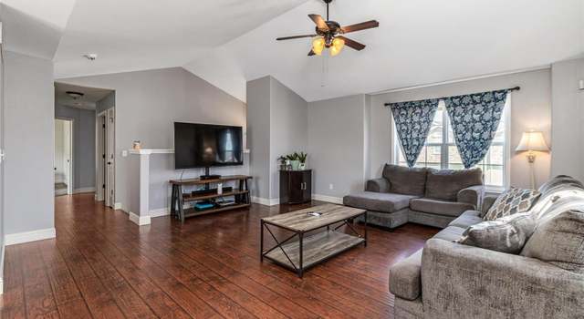 Photo of 109 Mary Catherine St, Waynesville, MO 65583