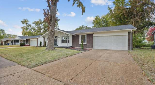 Photo of 2053 Greenheath Dr, Florissant, MO 63033