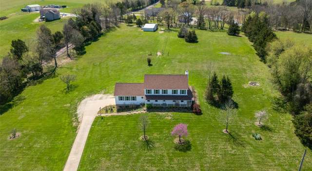 Photo of 3250 Equestrian Dr, Festus, MO 63028