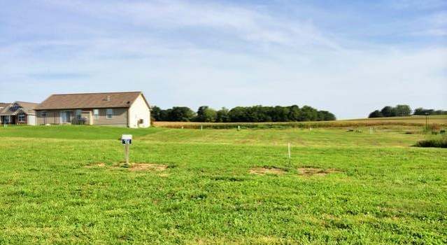 Photo of 517 Bluff Meadows Dr, Valmeyer, IL 62295