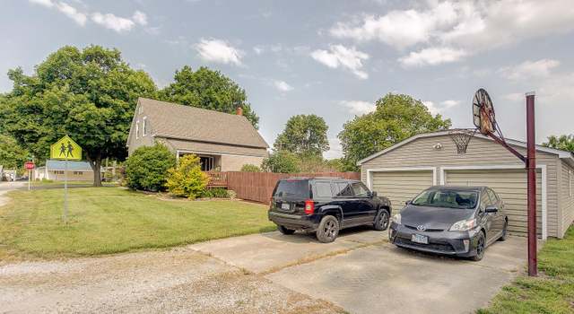 Photo of 300 N 6th St, New Baden, IL 62265