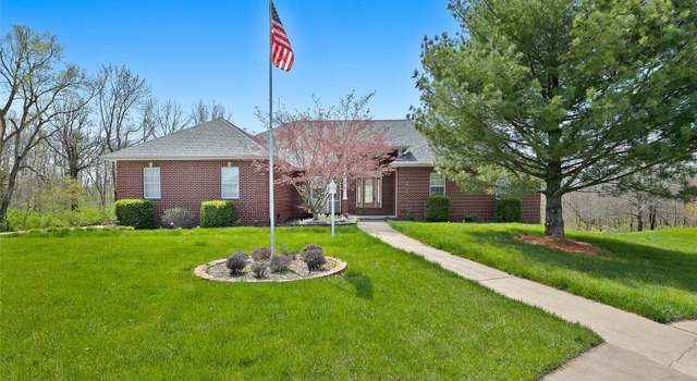 Photo of 2604 Lake Lucerne Dr, Belleville, IL 62221