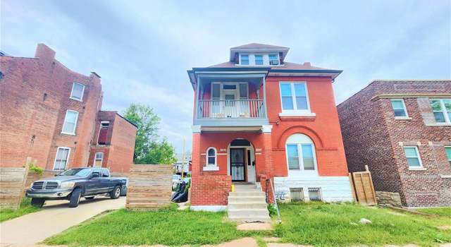 Photo of 3207 Barrett St, St Louis, MO 63107
