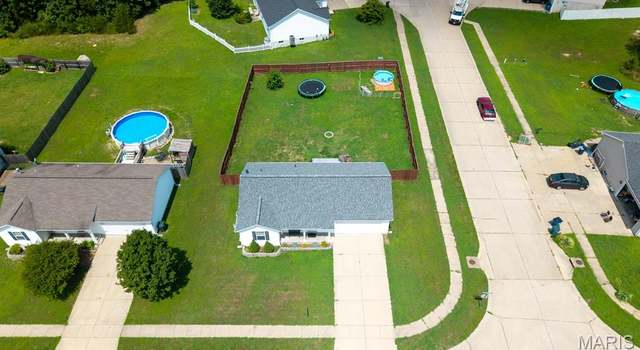 Photo of 5533 Red Tailed Hawk Dr, Hillsboro, MO 63050