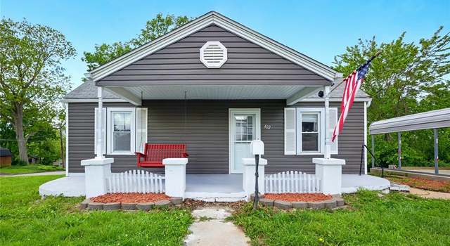 Photo of 402 N 11th St, De Soto, MO 63020