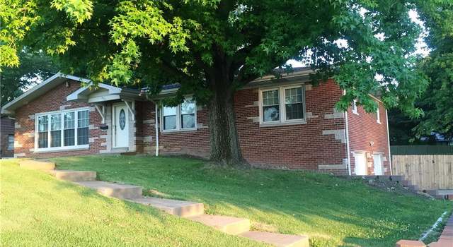 Photo of 306 S 74th St, Belleville, IL 62223
