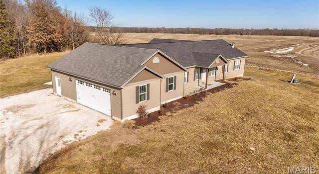 Photo of 40264 Piddletown Ln, Perry, MO 63462