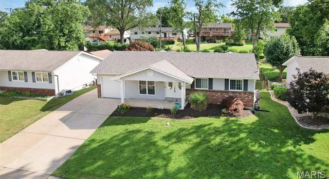 Photo of 438 Rockview Dr, St Louis, MO 63129