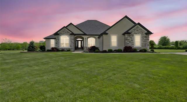 Photo of 2 Mahogany Run, Farmington, MO 63640