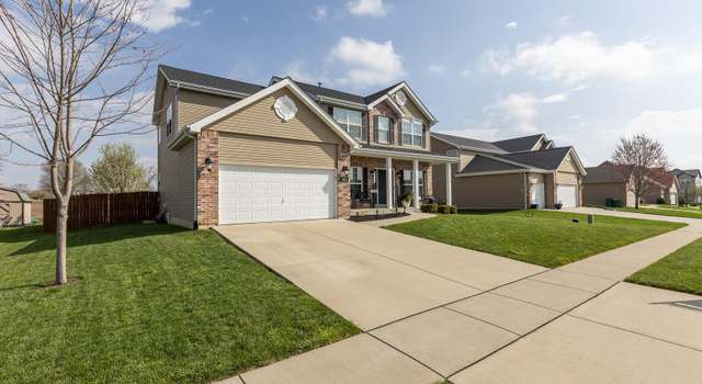 Photo of 912 Stone Briar Dr, O Fallon, IL 62269