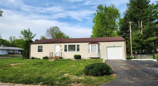 Photo of 9860 Calumet Dr, St Louis, MO 63137