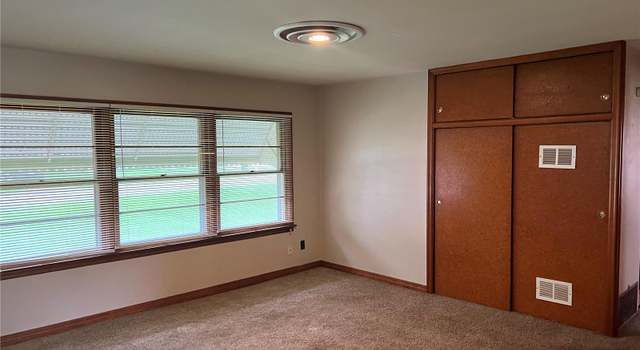 Photo of 31 Oak St, Farmington, MO 63640