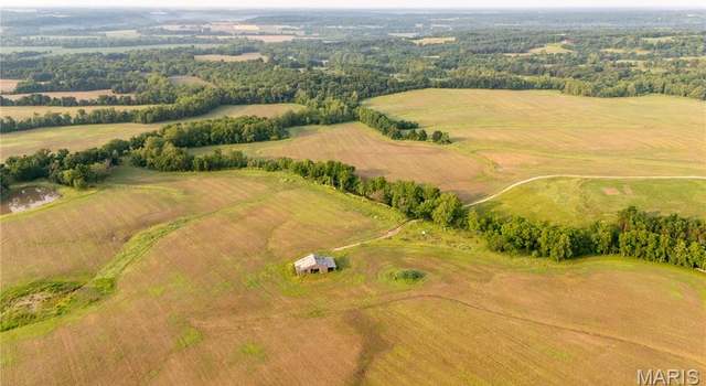 Photo of 14478 Hawthorne Rd, Hannibal, MO 63401