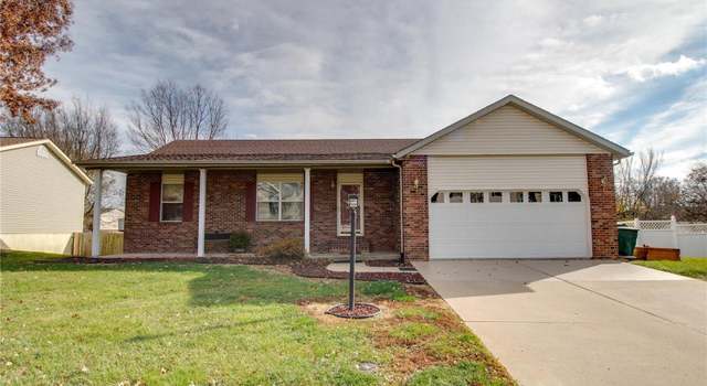 Photo of 34117 Sailboat Ct, Brighton, IL 62012