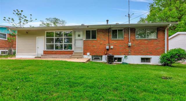 Photo of 10233 Viscount Dr, St Louis, MO 63136