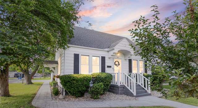 Photo of 709 W Spruce St, Jerseyville, IL 62052