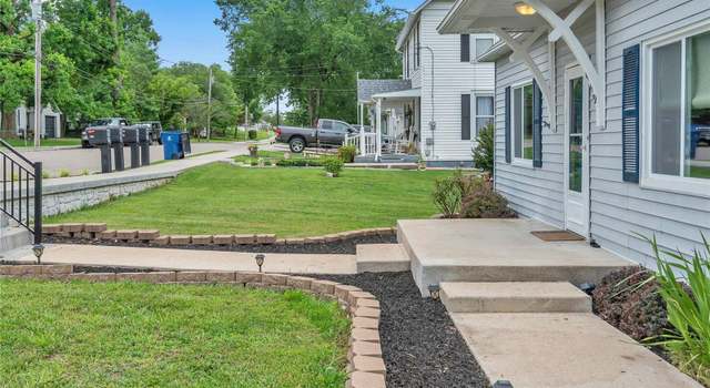 Photo of 449 Hill St, Herculaneum, MO 63048