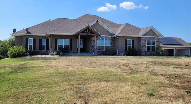 Photo of 10359 Bounds Rd, Shipman, IL 62685