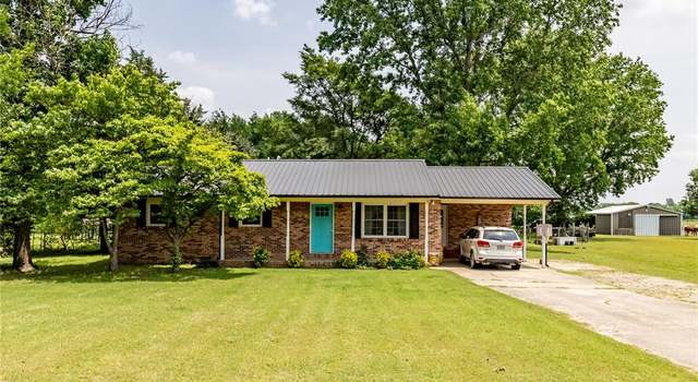 Photo of 207 Lynn St, Sikeston, MO 63801