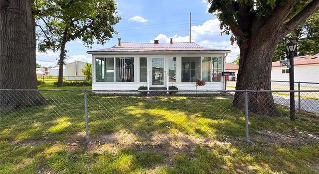 Photo of 633 State St, Dupo, IL 62239
