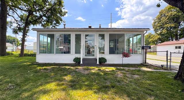 Photo of 633 State St, Dupo, IL 62239