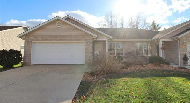 Photo of 138 Rolling Oaks Dr, Collinsville, IL 62234