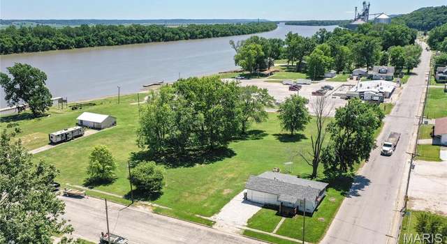 Photo of 113 JF Kennedy St, Hardin, IL 62047