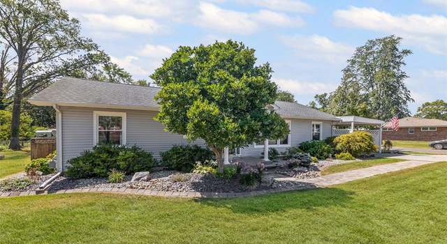 Photo of 731 W Boone St, Salem, IL 62881