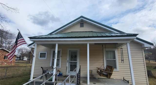Photo of 530 Main St, Ellington, MO 63638